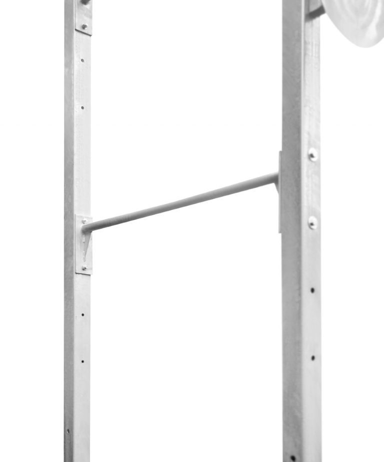 pullup bar on a rig