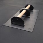 handstand mat with parallettes setup