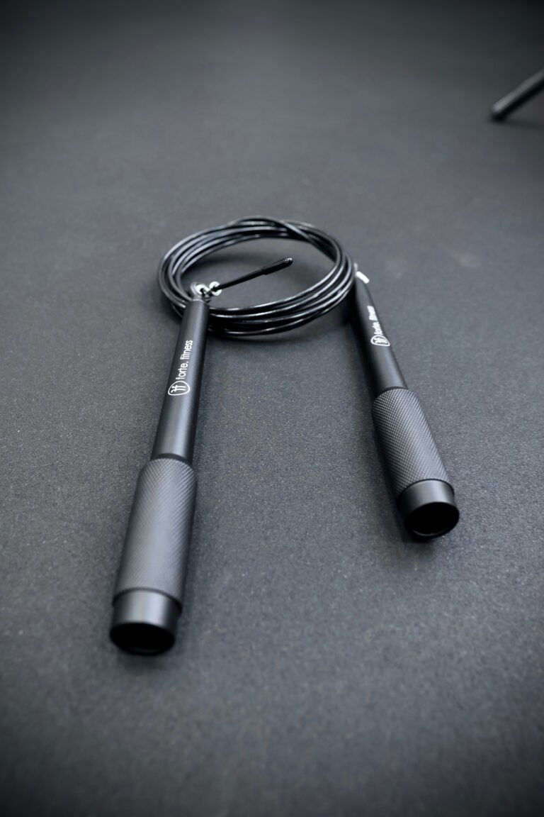 black aluminium speed rope